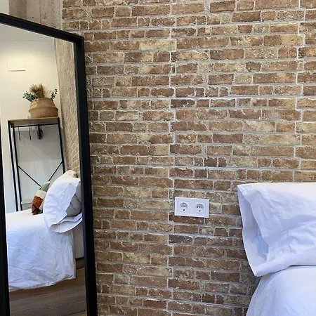 Проживание в семье Valencia Beach Rooms Валенсия