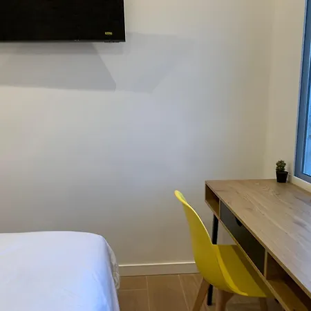 Valencia Beach Rooms Проживание в семье