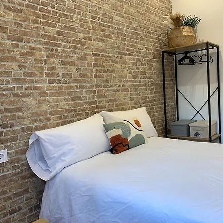 Valencia Beach Rooms * Valence