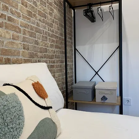 Valencia Beach Rooms Homestay szállás *